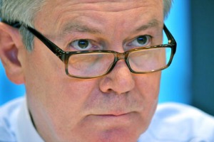 Panneaux solaires chinois : Karel De Gucht refuse de faire demi-tour